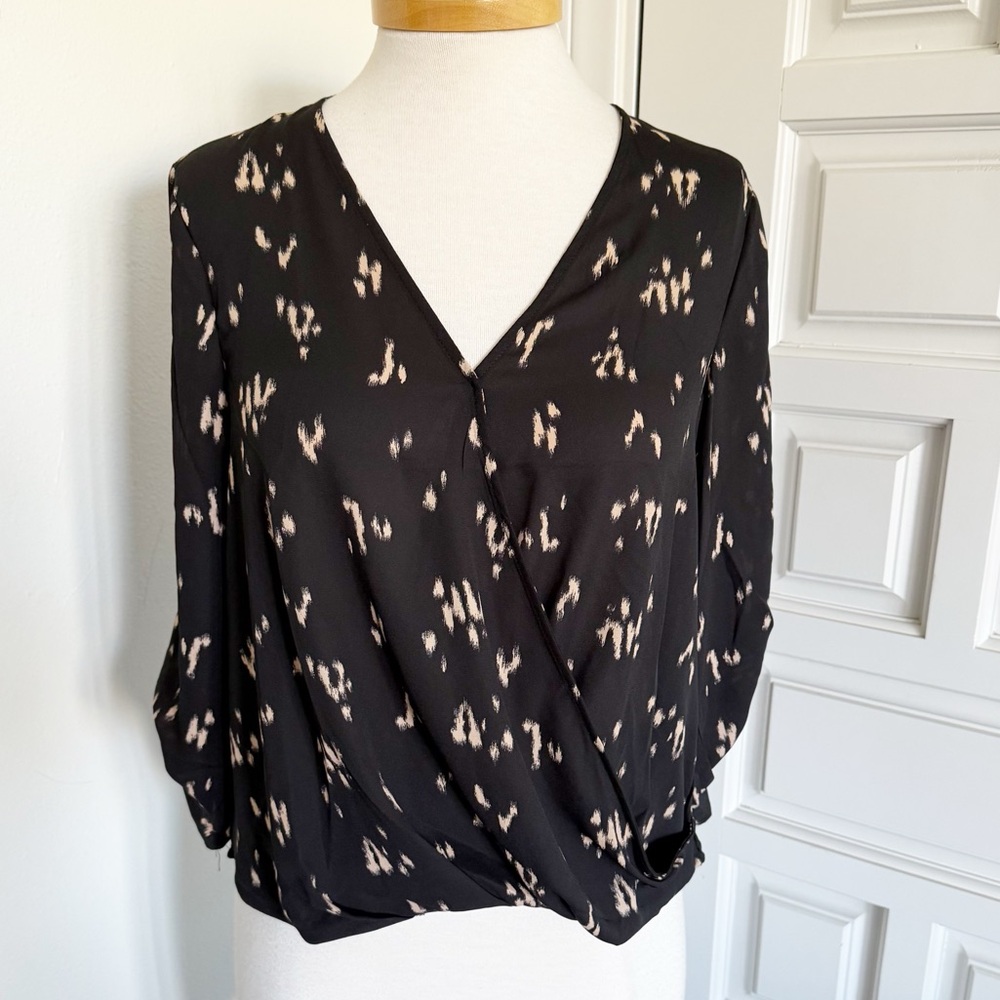 NWOT All In Favor Surplice Blouse Black Tan Pattern Size XS